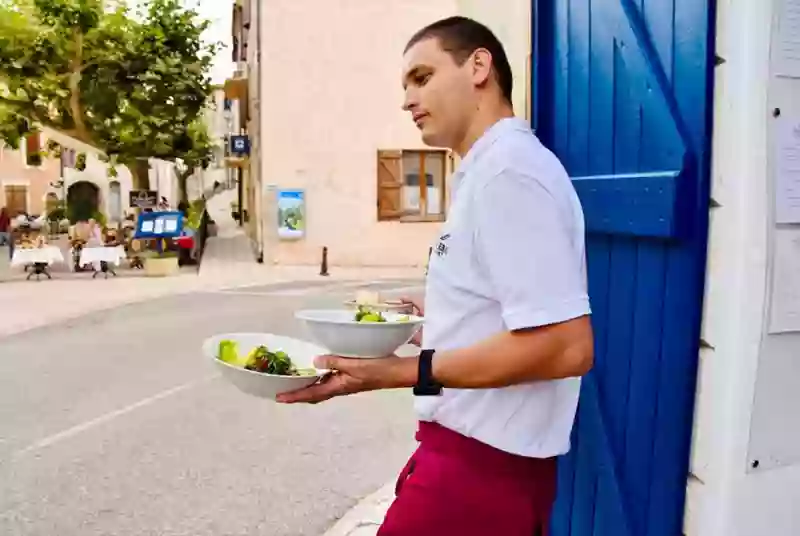 Le restaurant - Le Clavero - Claviers - bien manger CLAVIERS